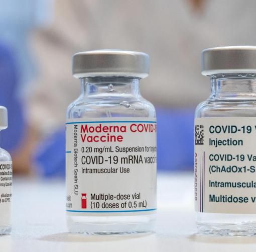 Fiale di vaccino anti Covid Moderna