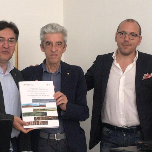 Roberto Cerrato (site manager Langhe-Roero e Monferrato) con Sergio Bonomelli (direttore Sito Unesco Valle Camonica) e Gianni Ferrero (Direttore della Consulta per le Persone in Difficoltà ONLUS)