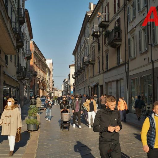 Dal 26 aprile le superiori rientreranno almeno al 60%, “Green Card” per passare tra regioni arancioni e rosse