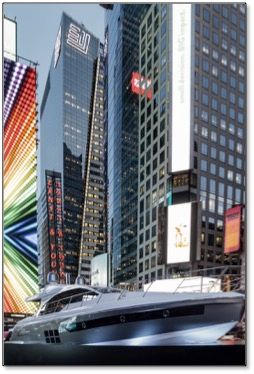 C'è anche un po' di Canelli nello yacht Azimut S6 in Times Square a NY