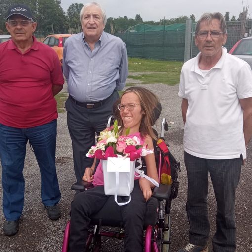 L'assessore Eleonora Zollo con i rappresentati degli orti