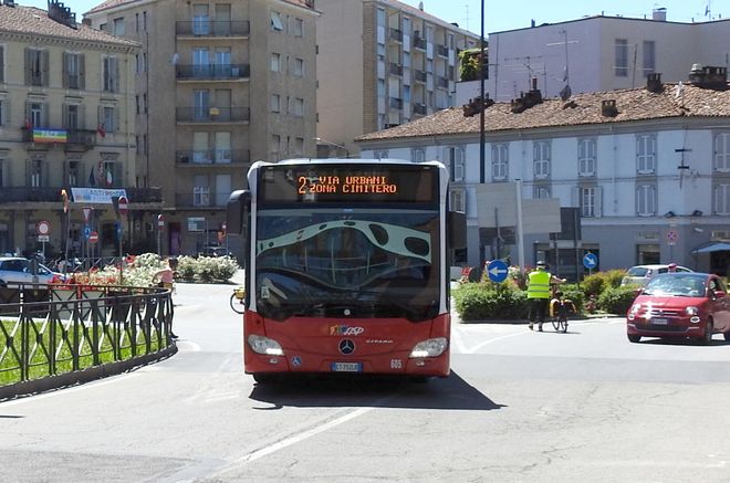 Modifiche di percorso per i bus urbani delle linee 2, A e B, causa lavori stradali Modifiche di percorso per i bus urbani delle linee 2, A e B, causa lavori stradali