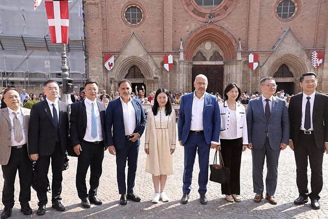 La sindaca con Rasero, l'assessore Giacomini e la delegazione