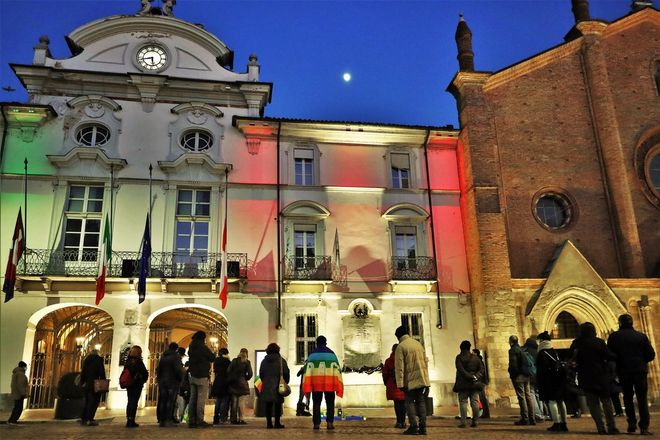 L'associazione Welcoming Asti di nuovo in piazza per dire basta a violenza e guerre L'associazione Welcoming Asti di nuovo in piazza per dire basta a violenza e guerre