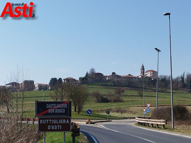 Natale a Buttigliera d’Asti: bancarelle, vin brulè e luci di festa