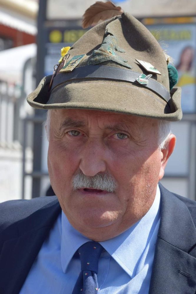 Alpini di Asti in lutto per l'improvvisa scomparsa di Beppe Conti, morto ieri sera in un incidente agricolo Alpini di Asti in lutto per l'improvvisa scomparsa di Beppe Conti, morto ieri sera in un incidente agricolo