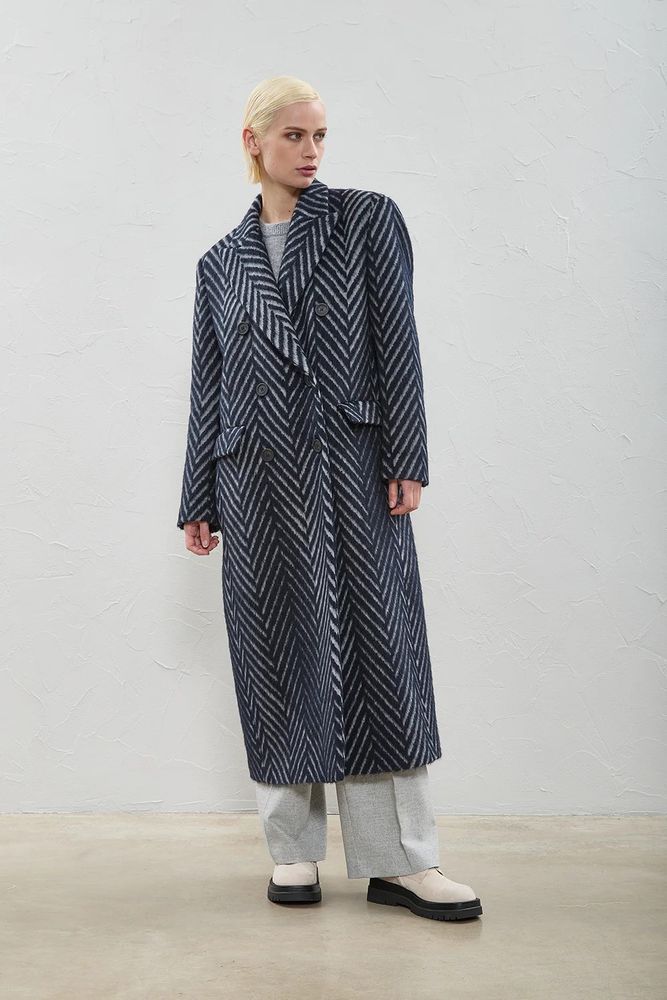 Nuovo monomarca per Peserico