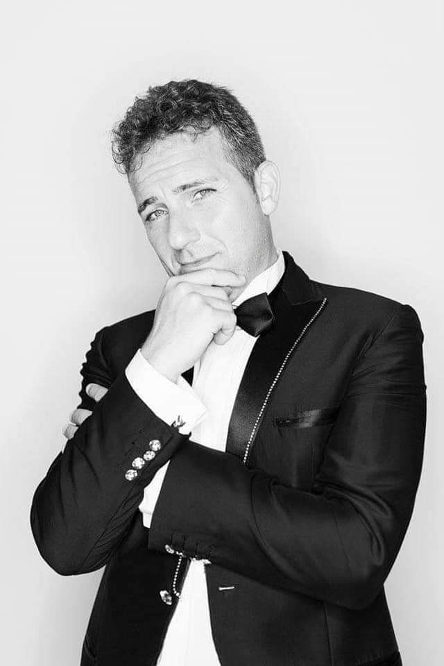 Questa sera a Villanova, per la Festa di Primavera, il concerto del tenore Davide Pulia