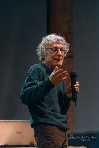 Presentazione nicese per il quarto romanzo di Gianfranco Miroglio Presentazione nicese per il quarto romanzo di Gianfranco Miroglio