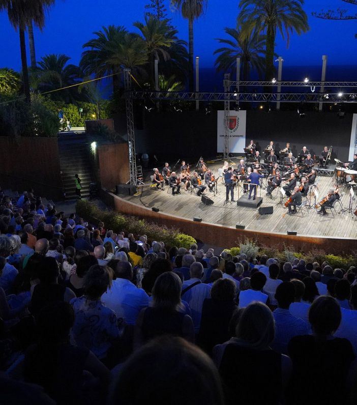 La “Sanremo Summer Symphony 2024” pronta a partire l’8 luglio con il concerto “Tony Hadley live in simphony”