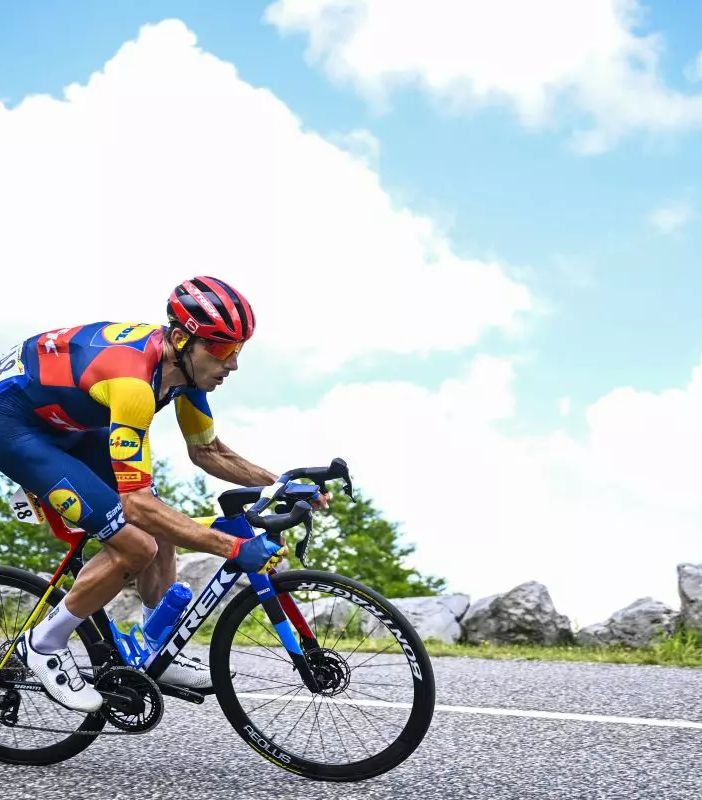 Acuto di Carlos Verona ad Asiago, Del Toro resta leader del Giro