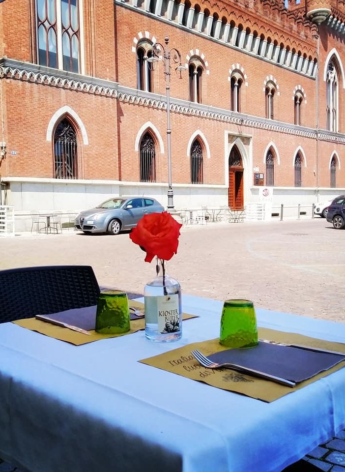 Foto tratta dalla pagina Facebook dell'enoteca Pompa Magna