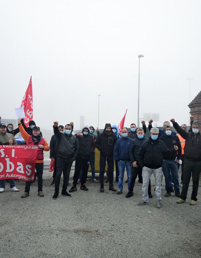 Manifestazione di protesta dei camionisti delle sedi di Villanova e Calamandrana della Logistics Group del gruppo Lottero