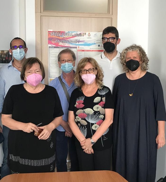 L'assessore Mariangela Cotto e la presidente Viotto con alcuni collaboratori