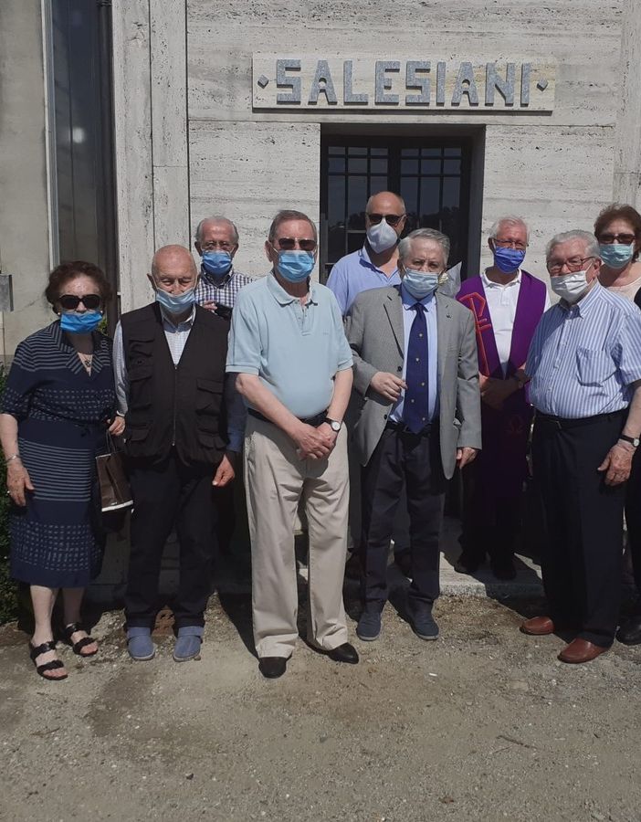 Ex allievi e amici di don Bosco, onorano alcuni salesiani e don Stefano Robino