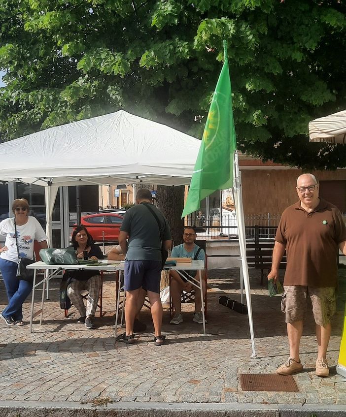 E' iniziato il 'tour' di Europa Verde Asti per la raccolta firme sul ripristino delle linee ferroviarie sospese