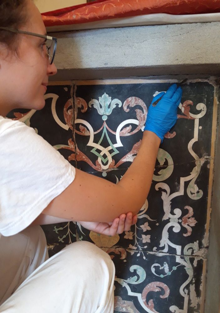 Antignano: al via il restauro sul paliotto d'altare nella chiesa di Santo Stefano