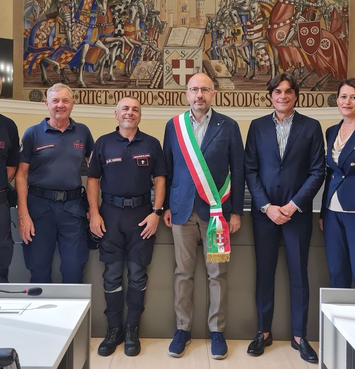 Il Sindaco Rasero, l’assessore Bovino, la consigliera Biglia ed alcuni volontari