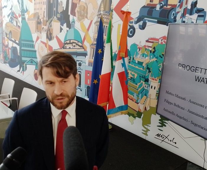 La Regione chiude i rubinetti: adesso tutte le sue auto si lavano a secco [VIDEO]