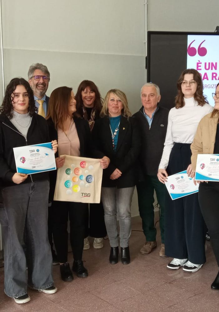 &quot;Borse di Studio 'Energize girls future': celebrazione dell'8 marzo all'Artom di Asti