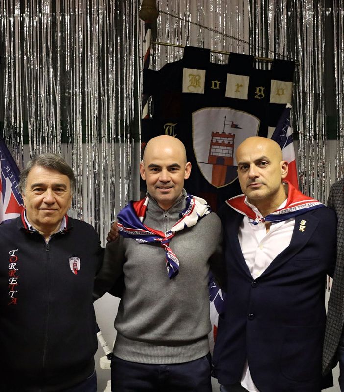 &quot;Amsicora&quot; si presenta alla Torretta, accolto dal popolo bianco rosso e blù [FOTO]