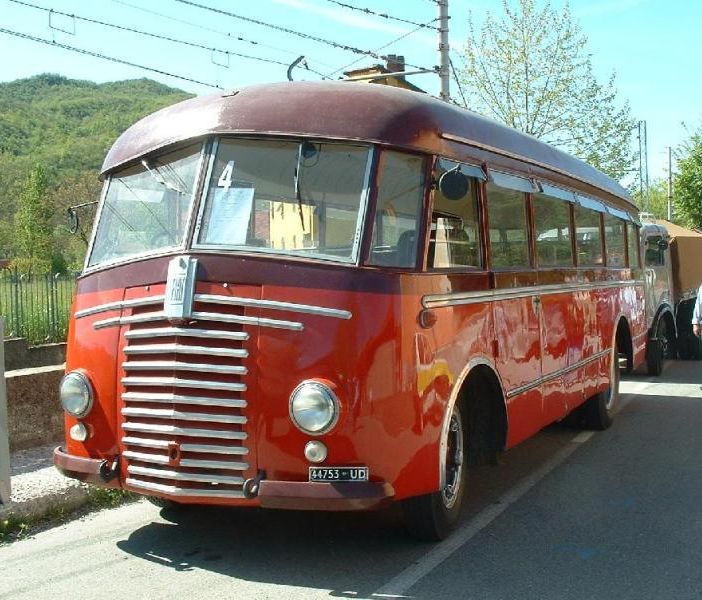 Asti sabato 6 aprile ospiterà il prossimo raduno di camion e autobus d'epoca