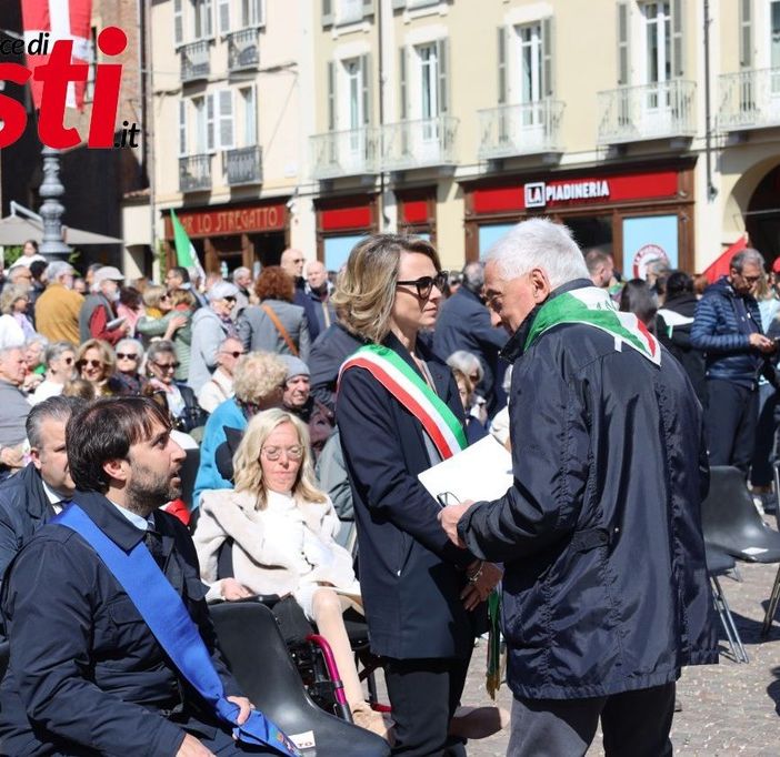 L'avvocato Cardello con Stefania Morra e il vicepresidente della Provincia Simone Nosenzo (MerfePhoto)