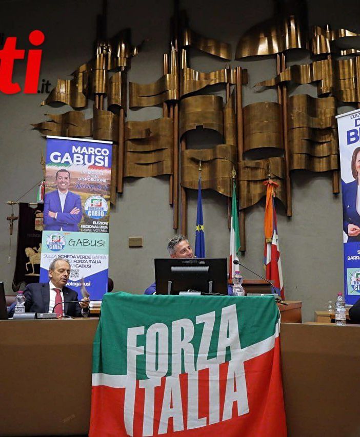 La presentazione dei candidati di Forza Italia alle scorse regionali (Merphefoto)