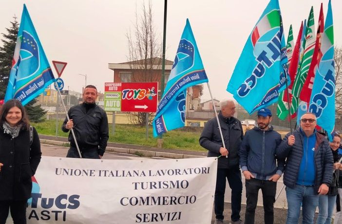 Lo sciopero fuori dal Borgo il 30 marzo