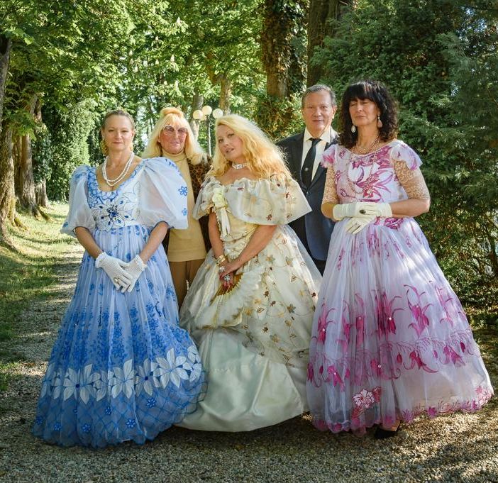 Continuano gli eventi del Narciso Incantato. Domenica in mostra  splendidi tableaux vivants con pregiati abiti dei primi del Novecento