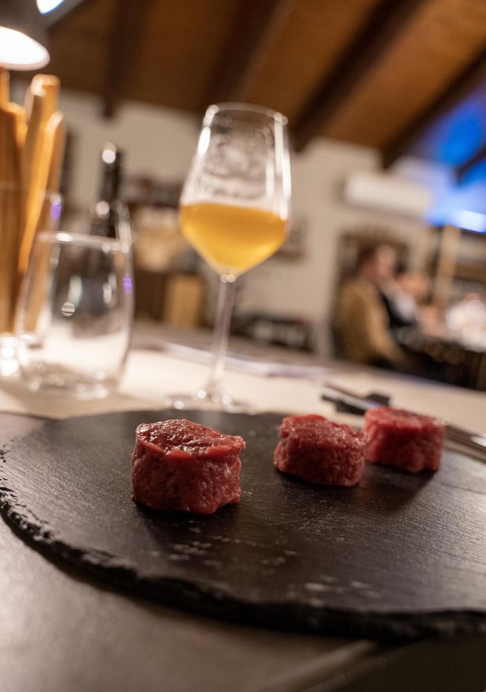 A Casa Serra l'eccellenza della birra Westvleteren con la prelibata carne bovina grass-fed