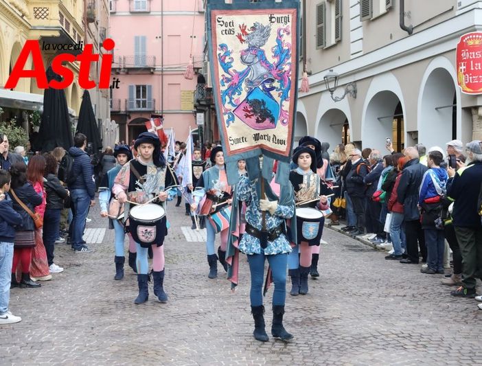 Dj set, street food e il mercato di Forte dei Marmi per il lungo week end rosa - azzurro