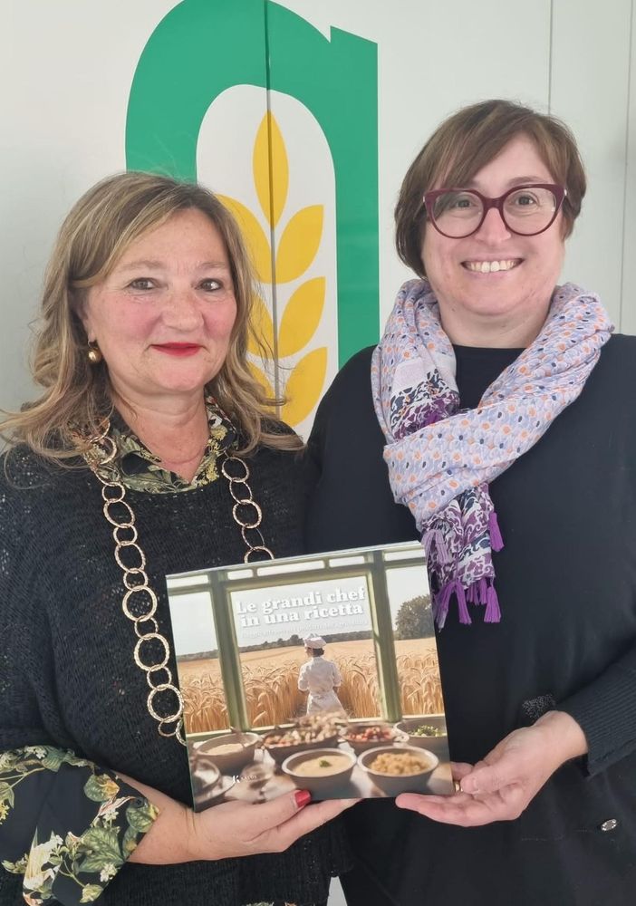 Mariagrazia Baravalle e Cristina Bello (presidente sezione di prodotto corilicoltura di Asti Agricoltura)
