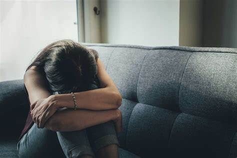 Da tre drammi e dall'amore per i libri nasce &quot;Le ragazze di Asti&quot; per ricordare Daniela Albertelli, Alessandra Appiano ed Elisa Schininà, uccise dal male di vivere