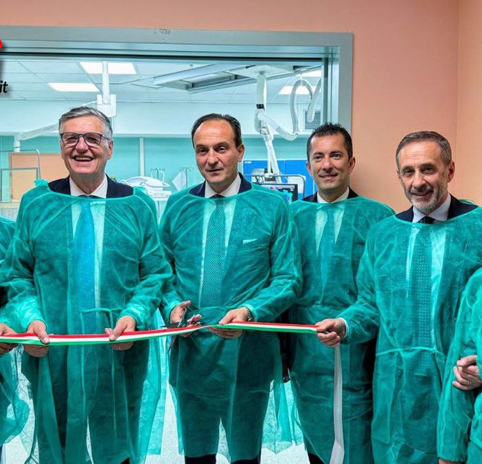 Le immagini della donazione (Merphefoto)