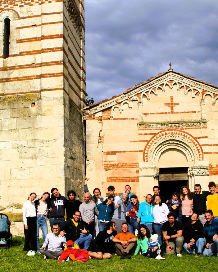 Alla riscoperta della Rete Romanica: un gioiello nascosto illuminato dal sole primaverile