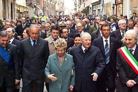 Alcune immagini di quella storica giornata (Archivio storico della Presidenza della Repubblica-  Immagini rilasciate sotto la licenza Attribuzione-Non commerciale delle Creative Commons)