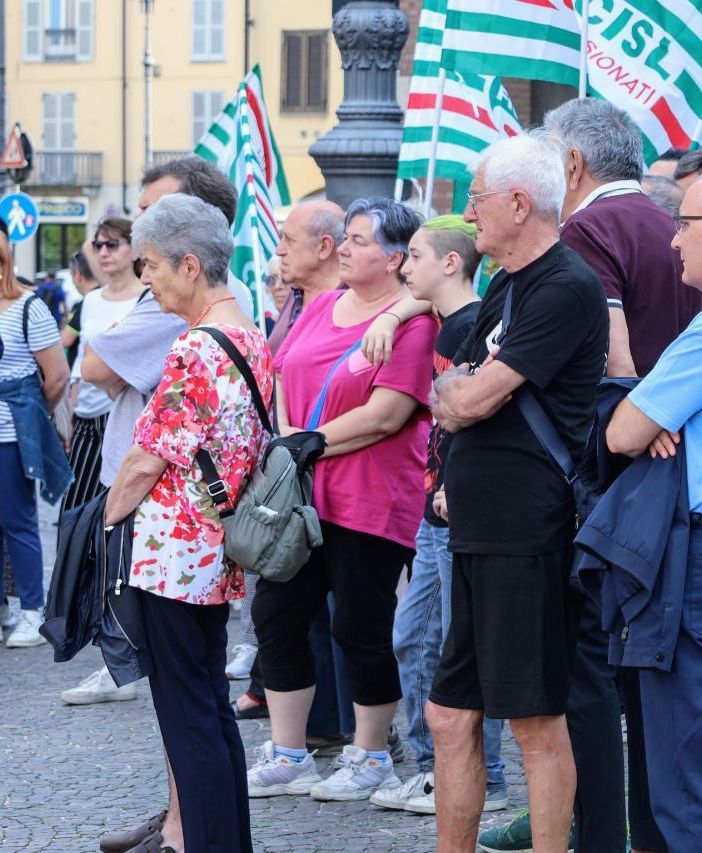 Una recente manifestazione di piazza a cui era presente la Cisl (Merphefoto)