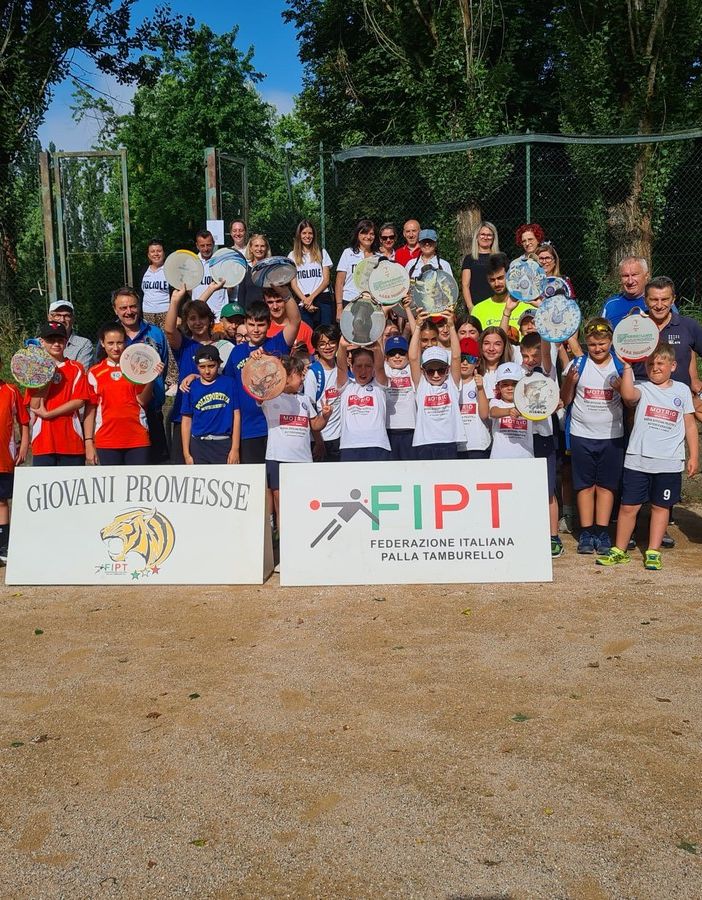 Una giornata di sport e amicizia allo Sferisterio Lungotanaro