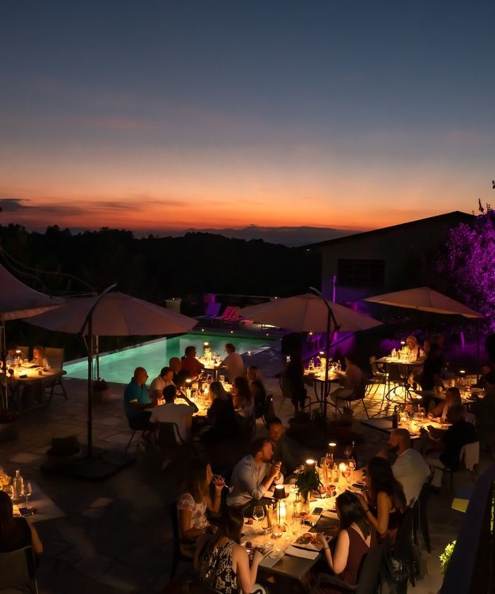 Ogni giovedì Casa Serra Eco-Resort &amp; Wellness proporrà un &quot;aperitivo sotto le stelle&quot;