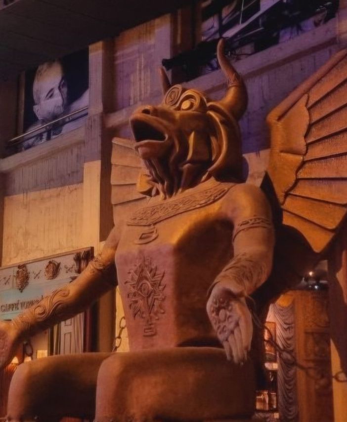 La statua del dio Moloch, utilizzata in una delle scene più memorabili di Cabiria, oggi elemento iconico del Museo del Cinema di Torino