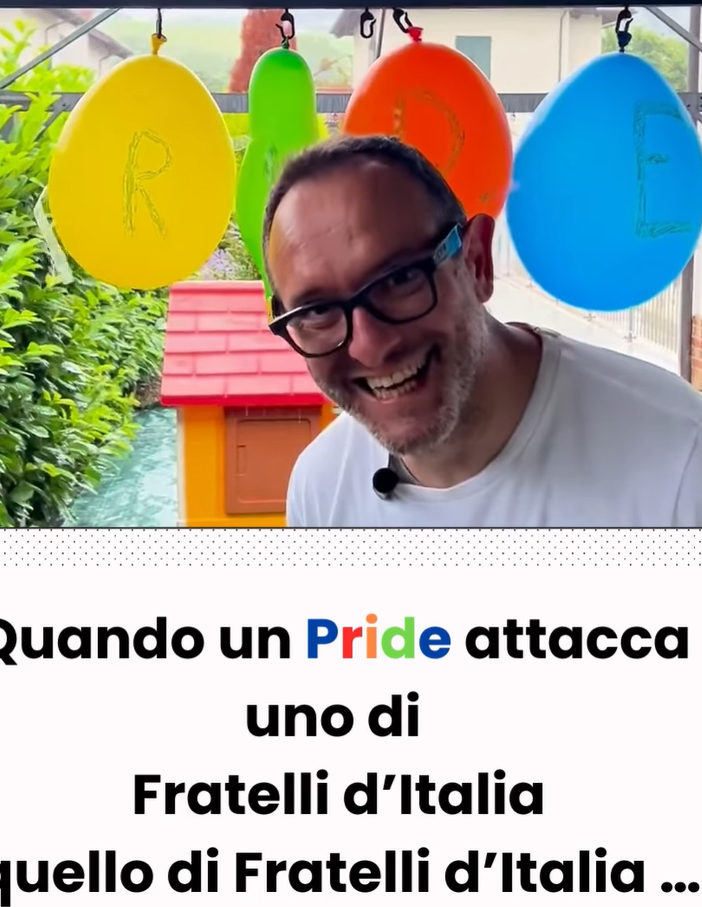 Un frame del video