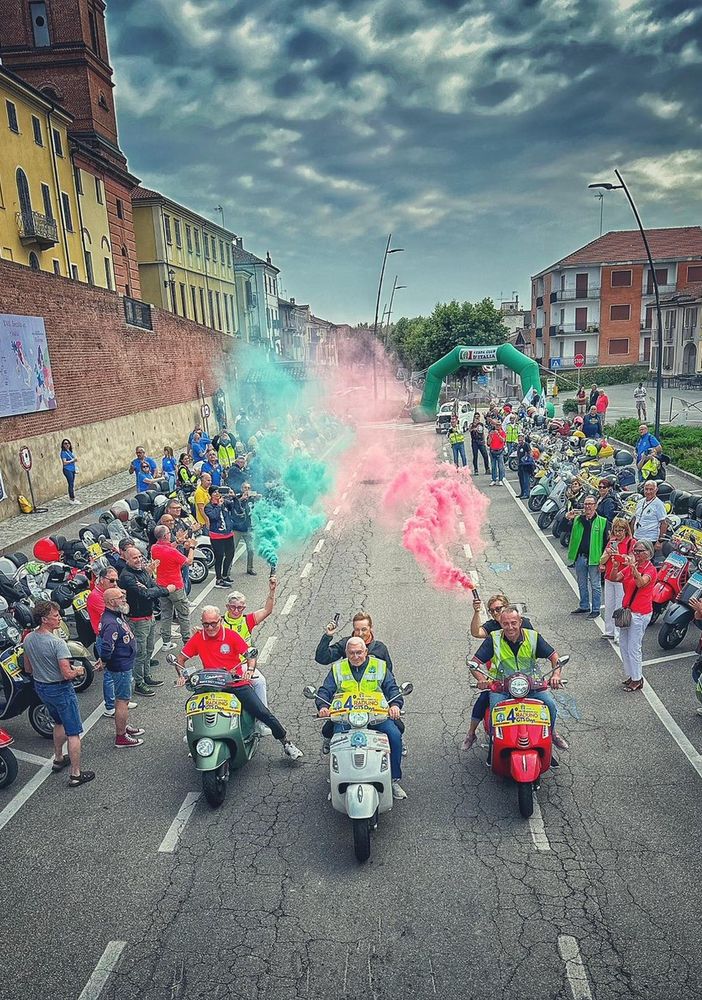 Grande successo, con oltre 200 partecipanti giunti da tutta Italia, per il 4° Vespa GTS Days