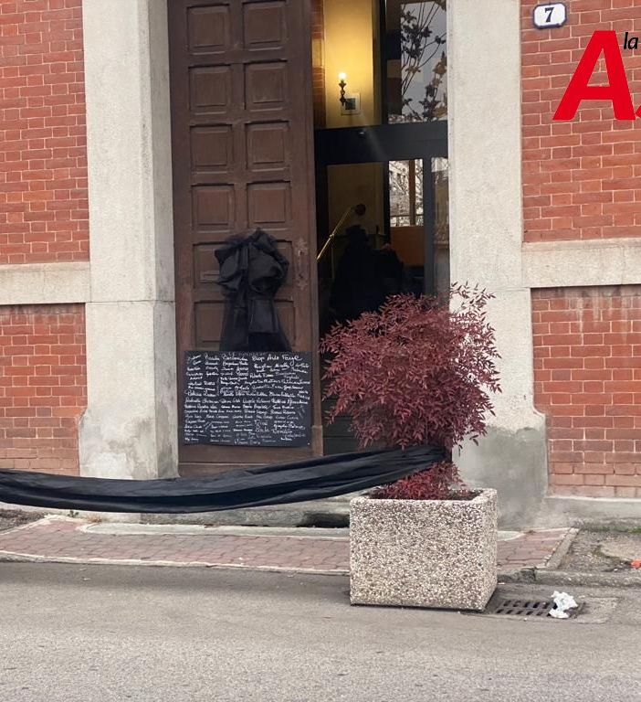 Ancora preoccupazioni per i dipendenti rimasti &quot;orfani&quot; dalla chiusura del Maina: l'indennità di agosto slitterà a metà settembre. Si cerca ancora di vendere