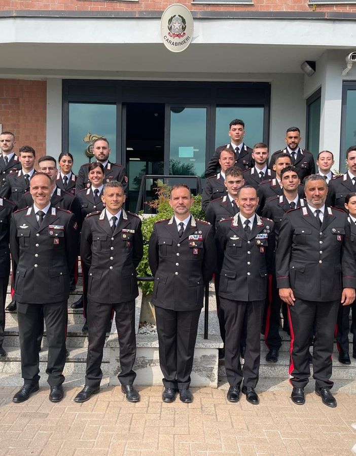 I nuovi carabinieri con il comandante Paolo Lando