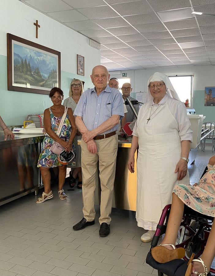 I proventi del Bagna cauda day portano alla mensa sociale di Asti nuovi arredi e attrezzature