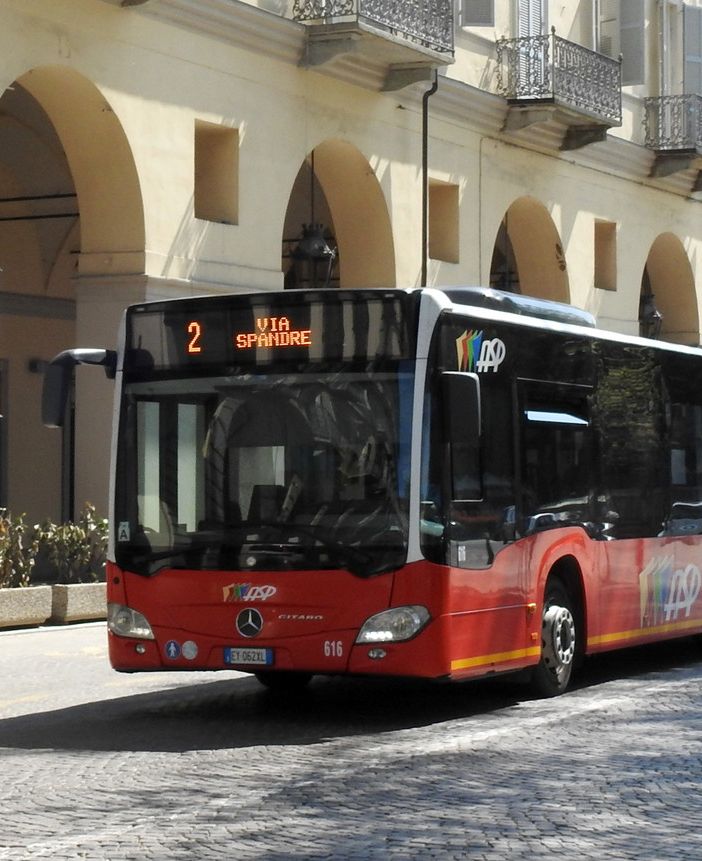 I bus di Asp cambiano percorso per la chiusura di piazza Alfieri in occasione del Palio