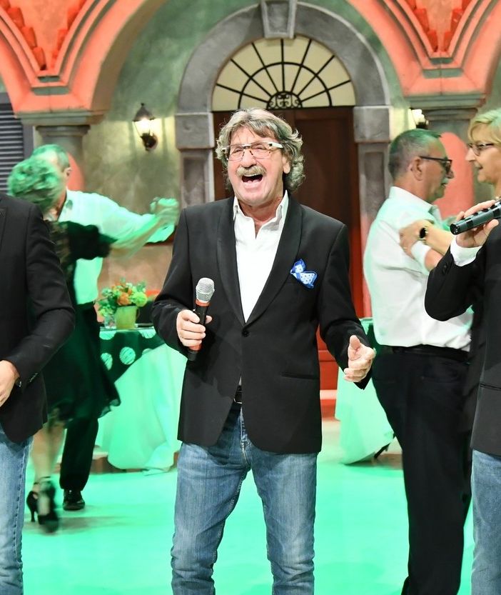 Piero Montanaro &amp; I Cantavino Doc: 35 anni di musica e tradizione piemontese