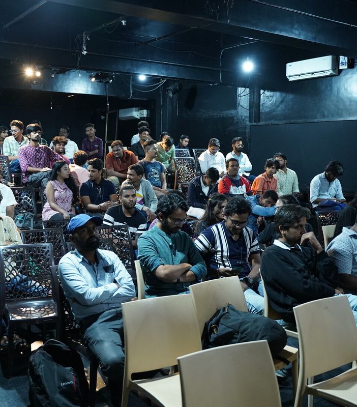 Parte del pubblico che ha assistito alla proiezione di Pune, in India