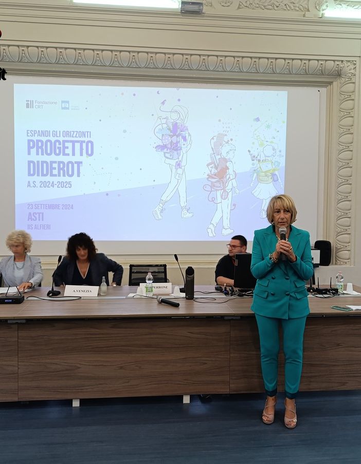 La presentazione del progetto con la dirigente Stella Perrone